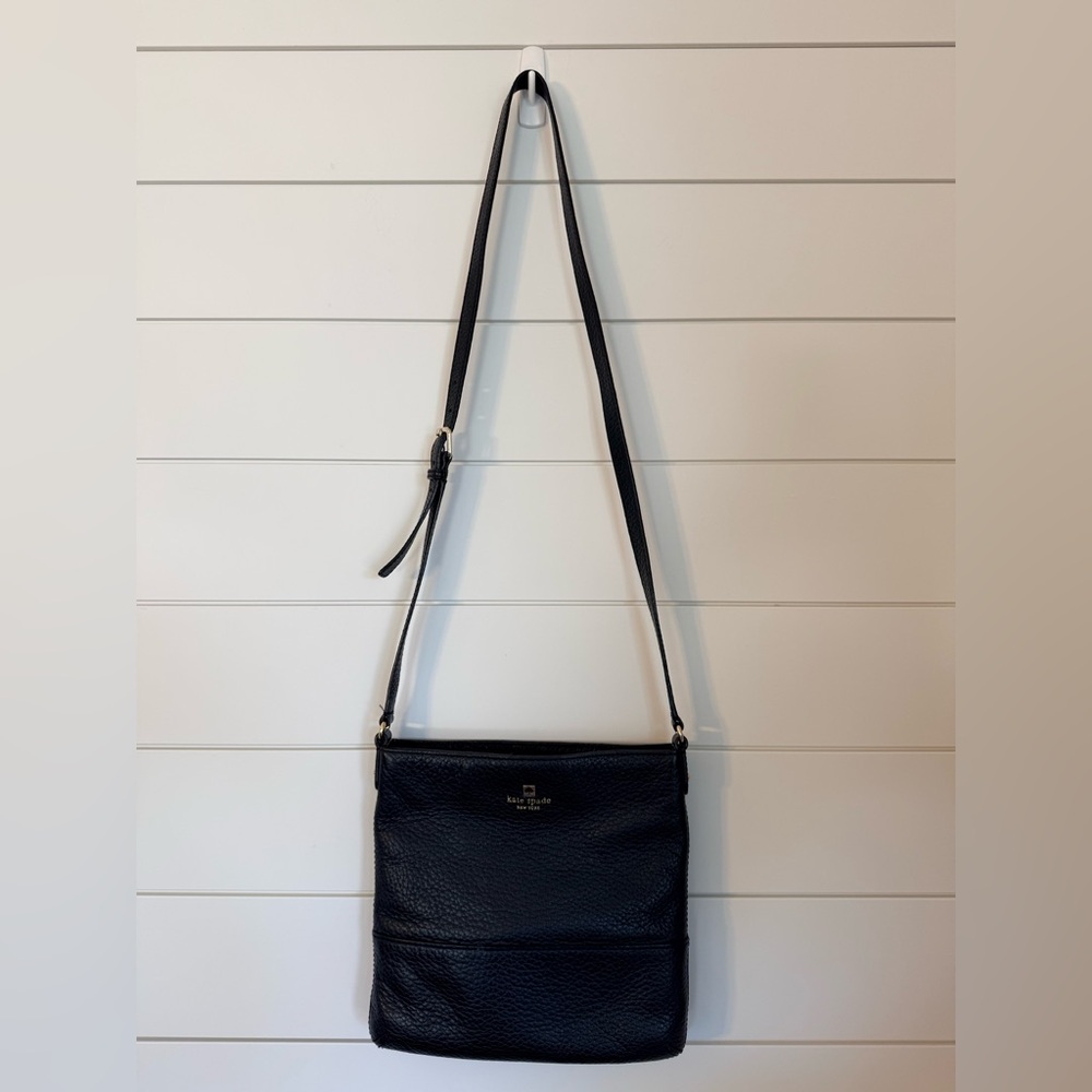 Black Kate Spade purse
